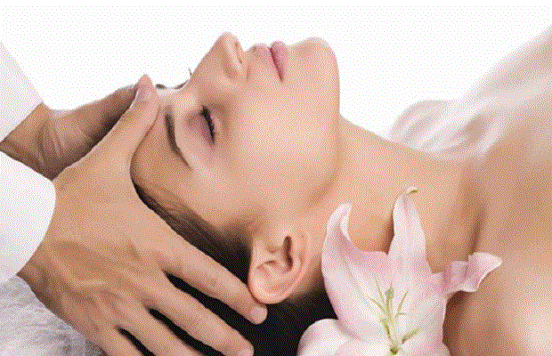Cách massage giảm đau đầu bằng động tác xoa thái dương