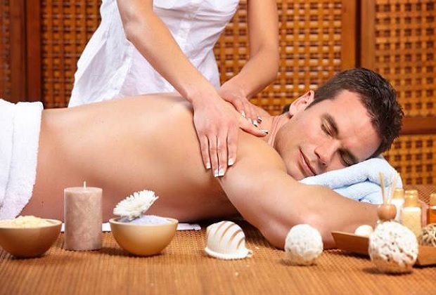 Massage Thụy Điển - Động tác massage rất nhẹ nhàng
