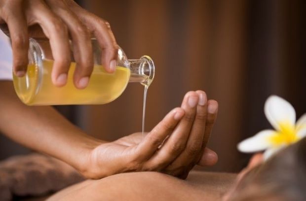 Tinh dầu tại cơ sở massage An Giang