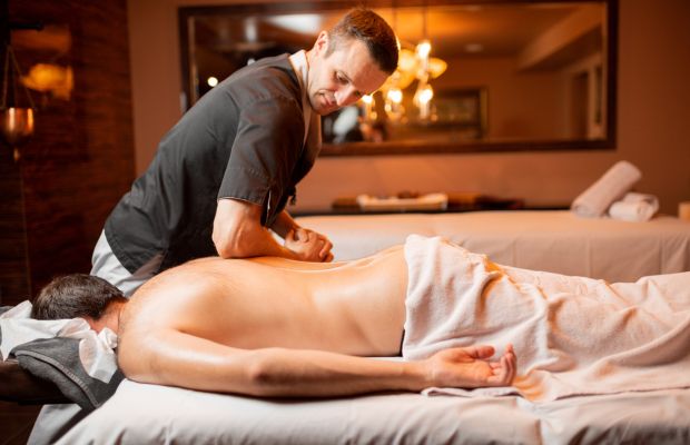 Massage Thái cổ truyền tại Sakura