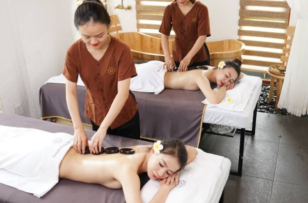 Massage Hải Phòng - Nhân viên Quê Spa 