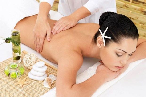 Massage Kon Tum - Nhân viên J Medical Spa