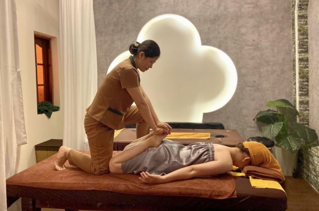 Massage Thái giá rẻ ở Sài Gòn - Dịch vụ massage tại Lụa Spa