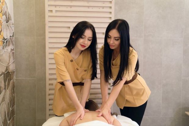 Dịch vụ massage từ A tới Z - Nhân viên Massage Dubai 