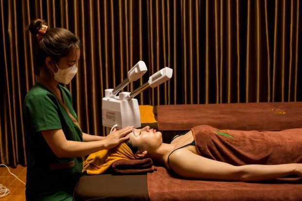 Massage tận nơi - Dịch vụ massage tại Lụa Spa