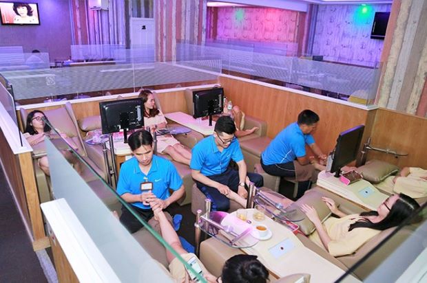 Nhân viên Khải Hoàn Massage đều được đào tạo bài bản và chuyên sâu