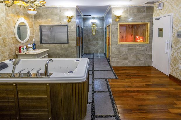 Diamond Massage luôn trang bị đầy đủ thiết bị hiện đại