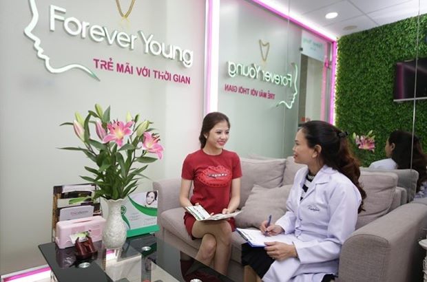 Nhân viên Forever Young Spa có kinh nghiệm lâu năm